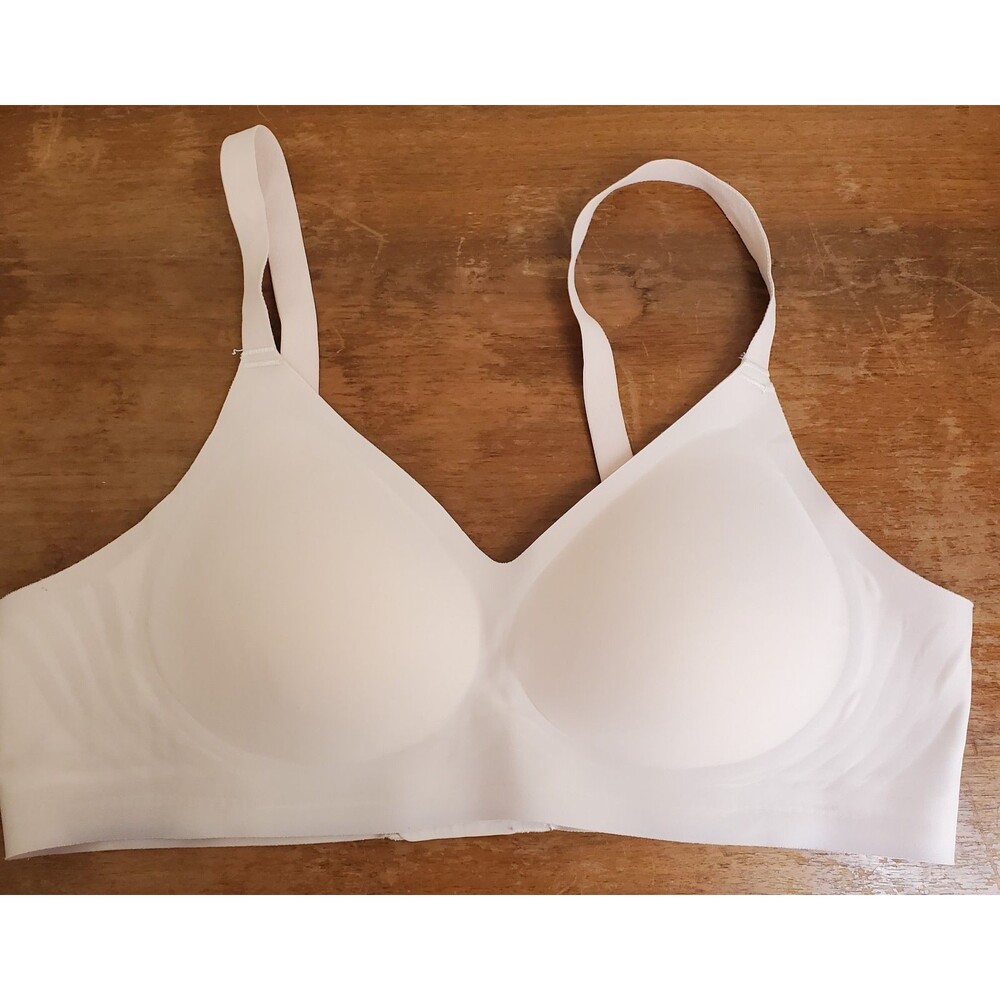 As Fairy Bra 40A/40B Beige Seamless Wireless Comfort Molded Cup Hooks Adjustable